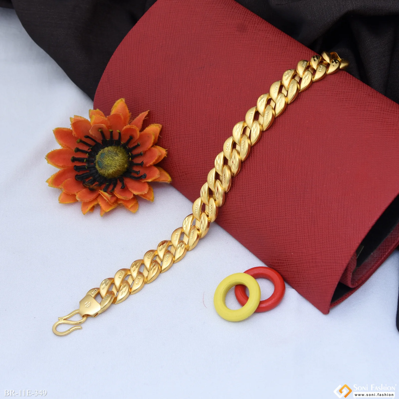 Gorgeous Design Gold Plated Pokal Bracelet for Men - Style E349 - Image 3