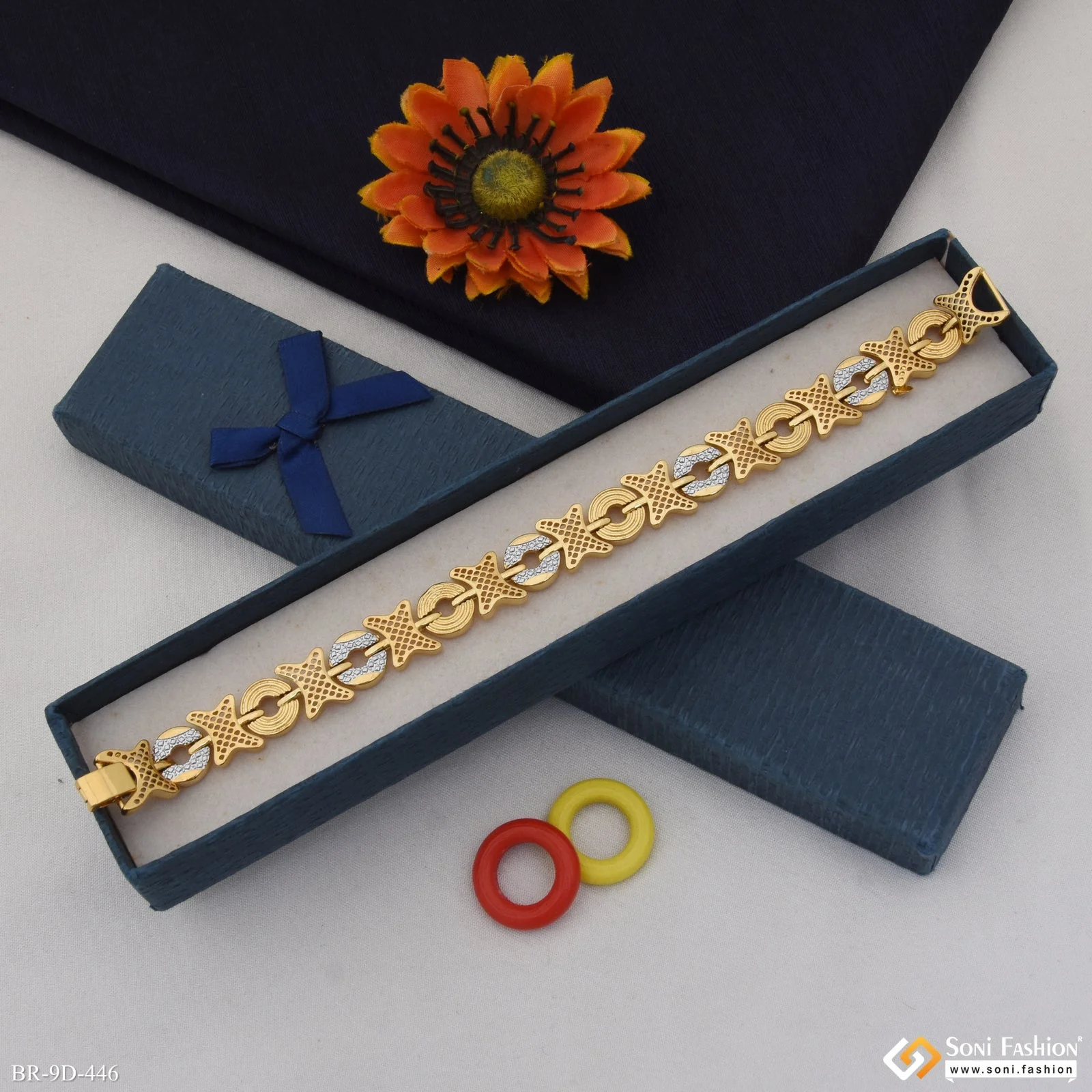 Gorgeous Design Golden & Silver Color Bracelet for Men - Style D446 - Image 4