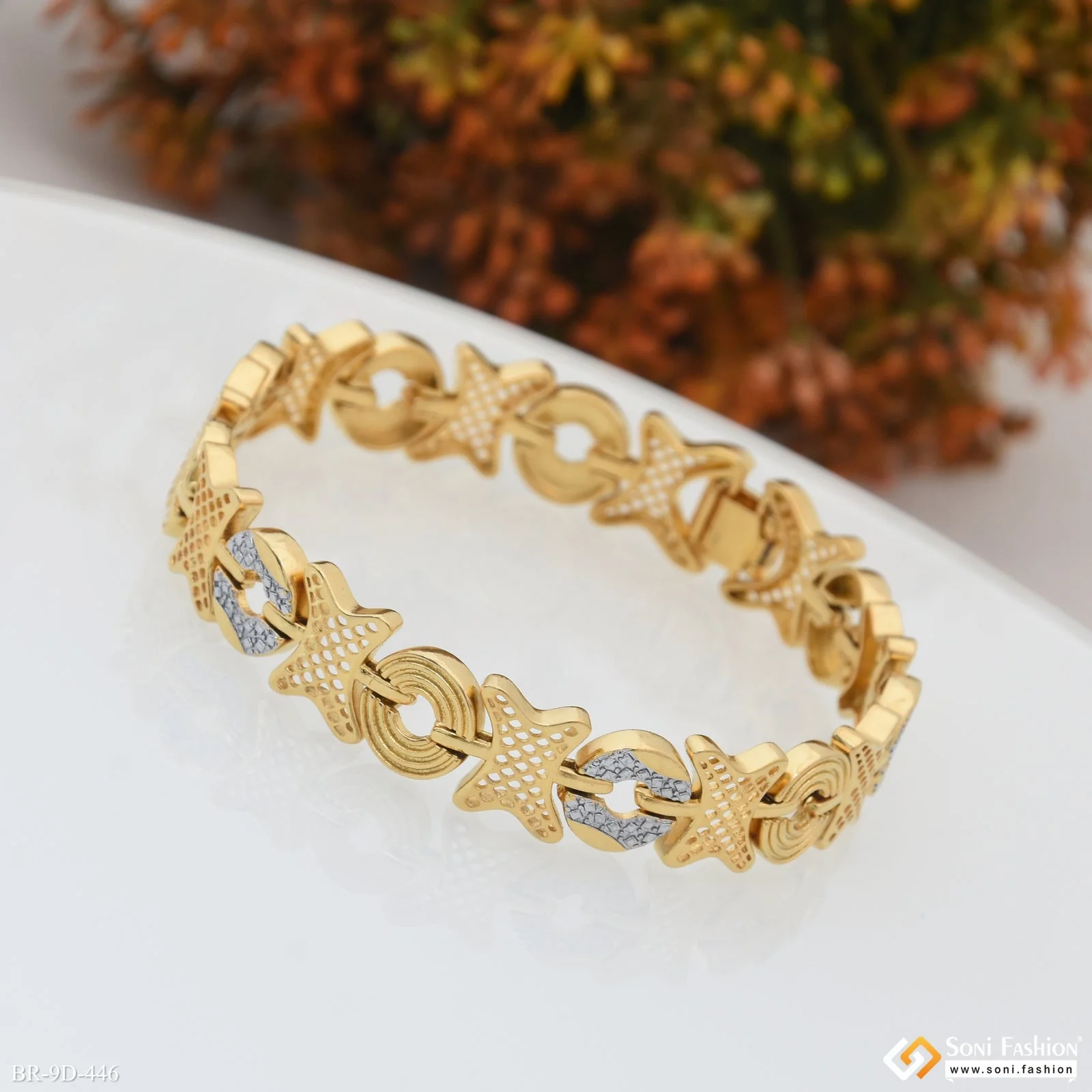 Gorgeous Design Golden & Silver Color Bracelet for Men - Style D446 - Image 5