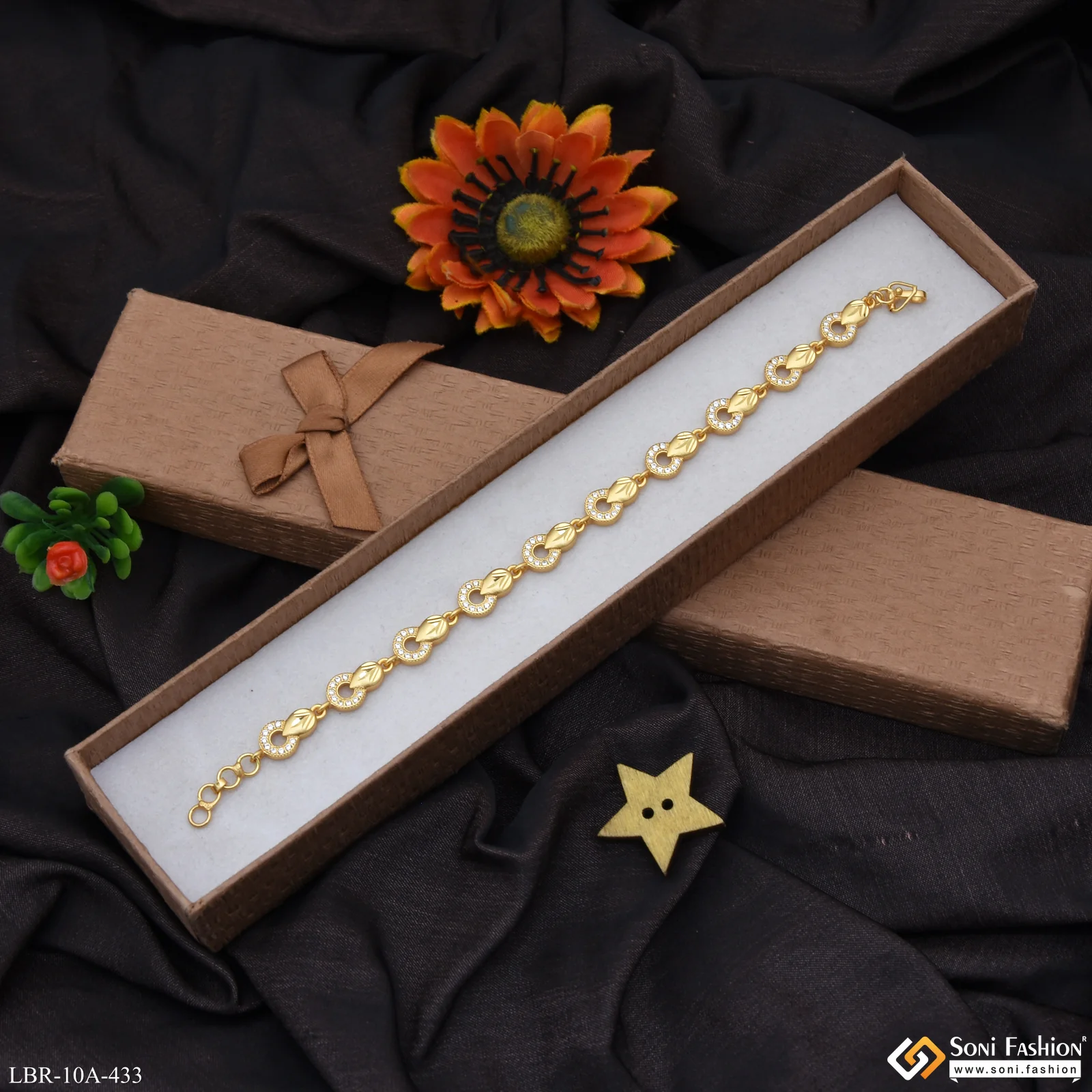 Graceful Design Gold Plated Bracelet for Ladies - Style A433 - Image 2