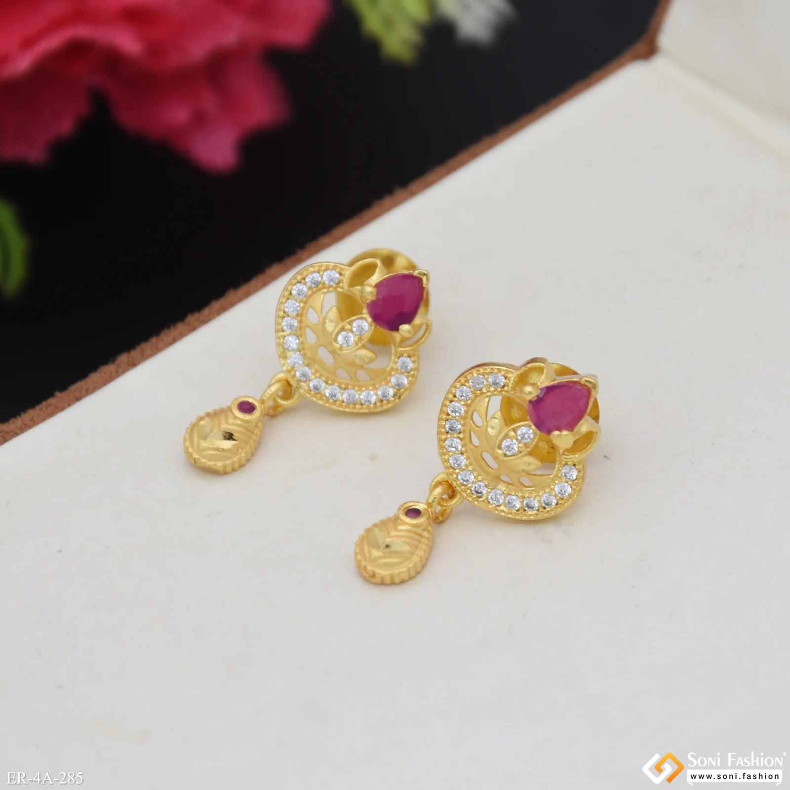 Graceful Design Gold Plated Earrings for Ladies - Style A285 - Image 4