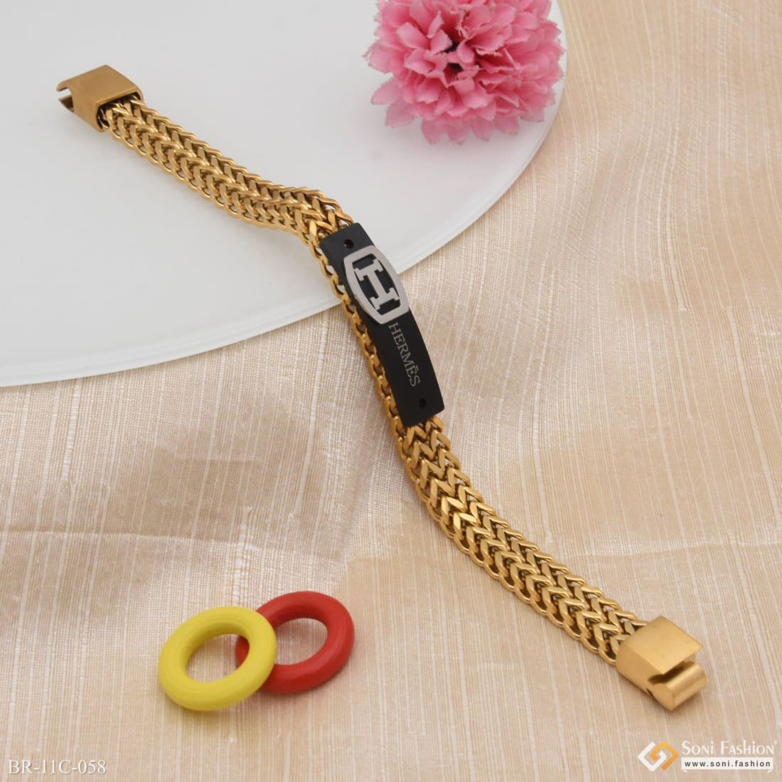H Letter Best Quality Elegant Design Black & Golden Color Bracelet - Style C058 - Image 4
