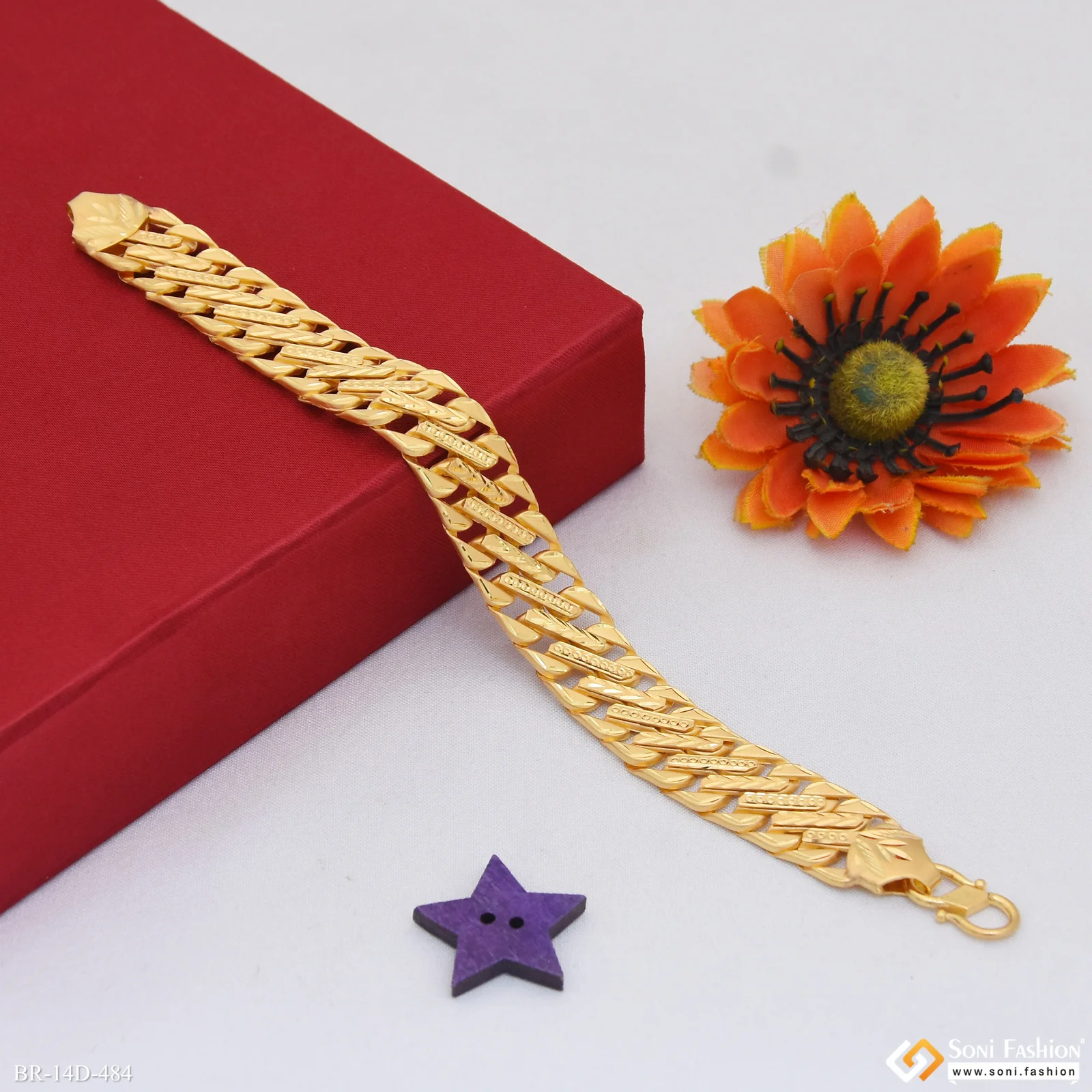 Hand-Crafted Design Gold Plated Pokal Bracelet for Men - Style D484 - Image 6
