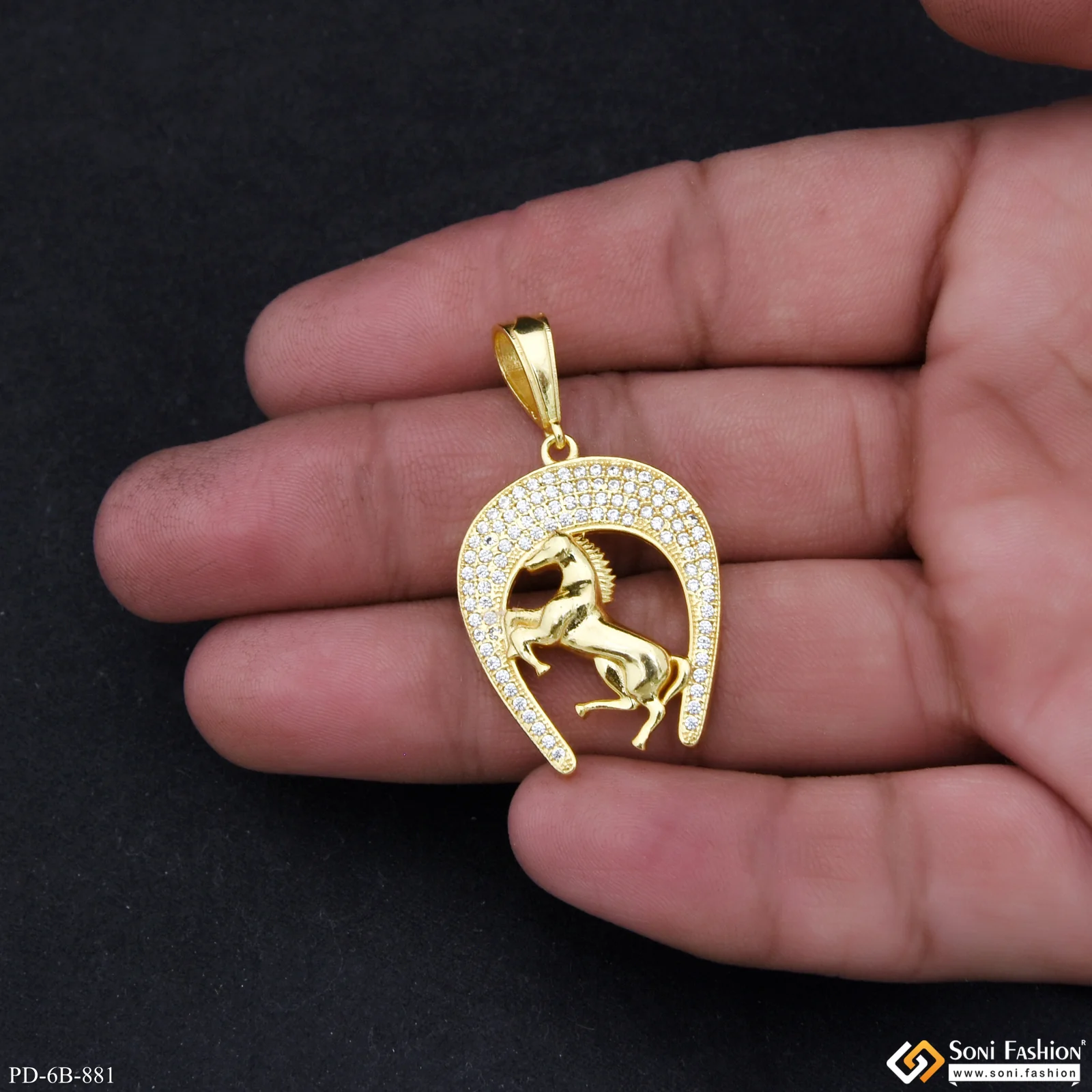 Horseshoe Fashionable Design Gold Plated Pendant for Men - Style B881 - Image 2