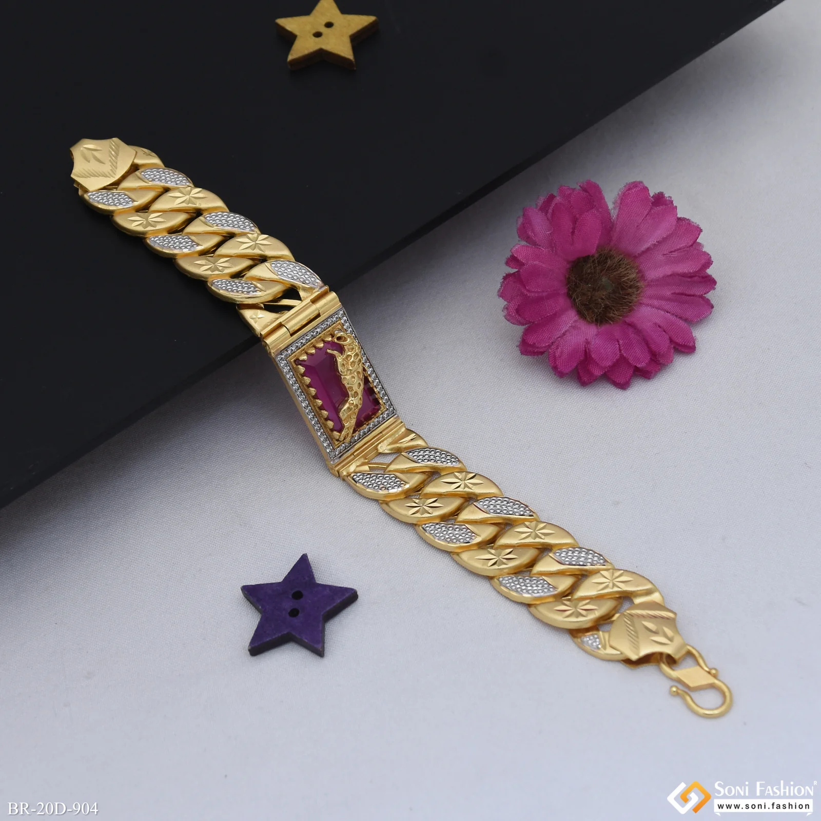 Jaguar Amazing Design Gold Plated Pokal Bracelet for Men - Style D904 - Image 3