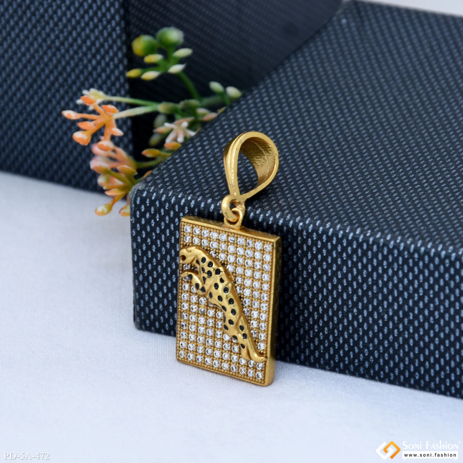 Jaguar Logo Gold Plated Pendant With Diamonds - Style A472