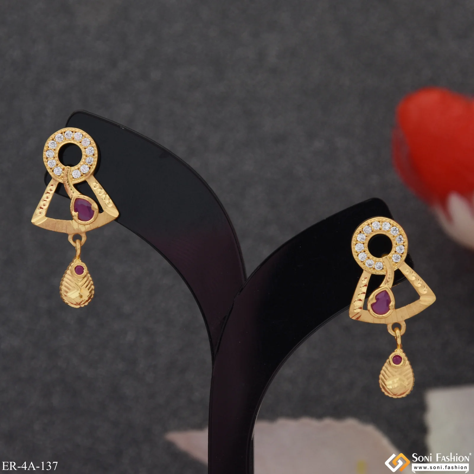 Latest Design Eye-Catching Design Gold Plated Earrings for Ladies - Style A137 - Image 4