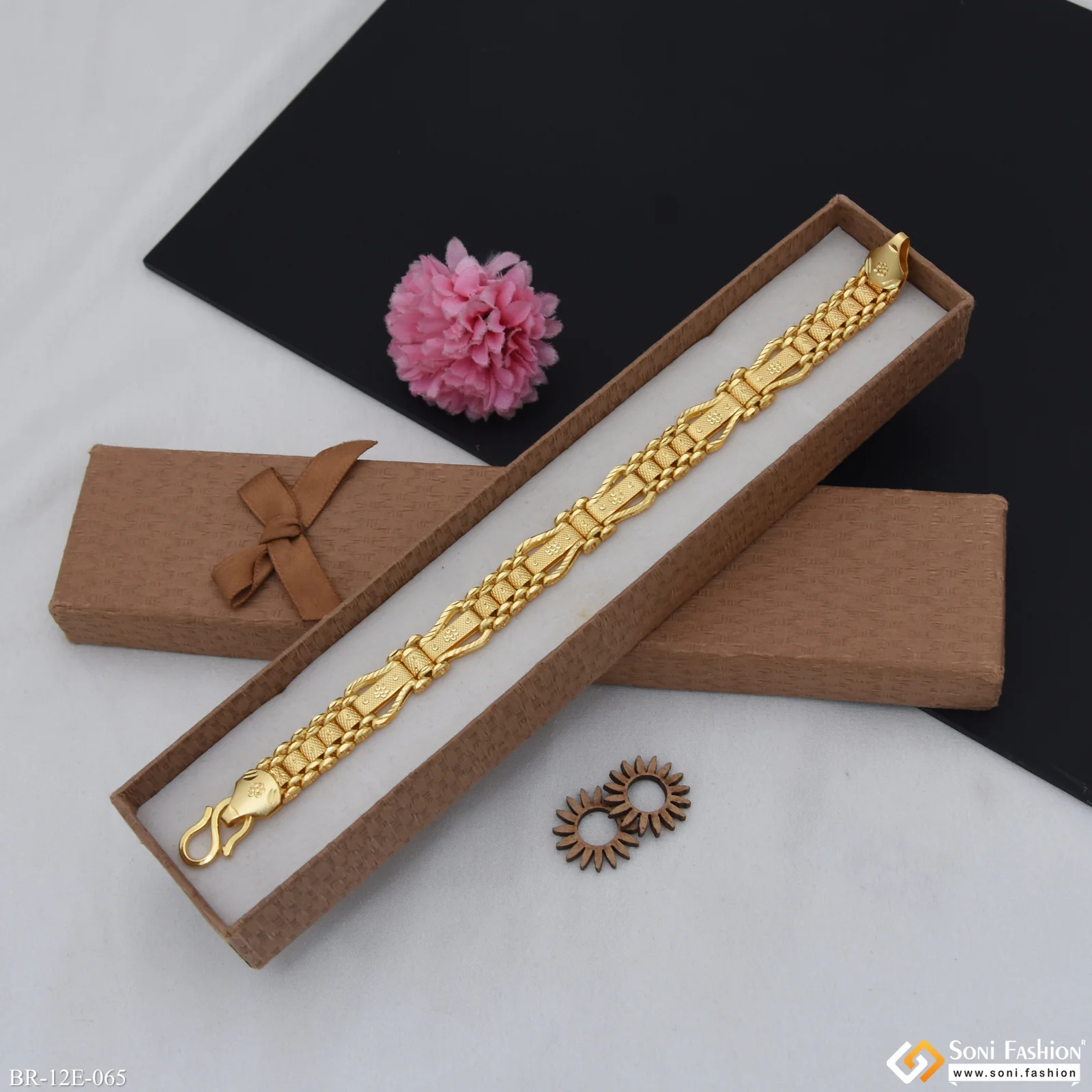 Latest Design Gold Plated Box Bracelet for Men - Style E065 - Image 2