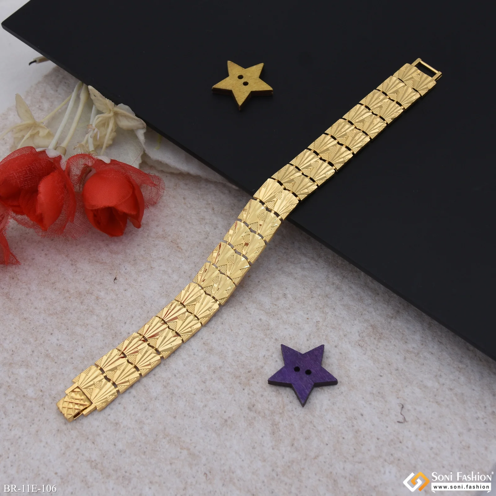 Latest Design Gold Plated Bracelet for Men - Style E106 - Image 4