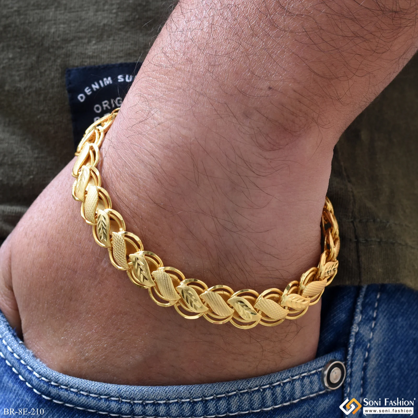 Latest Design Gold Plated Kohli Bracelet for Men - Style E210