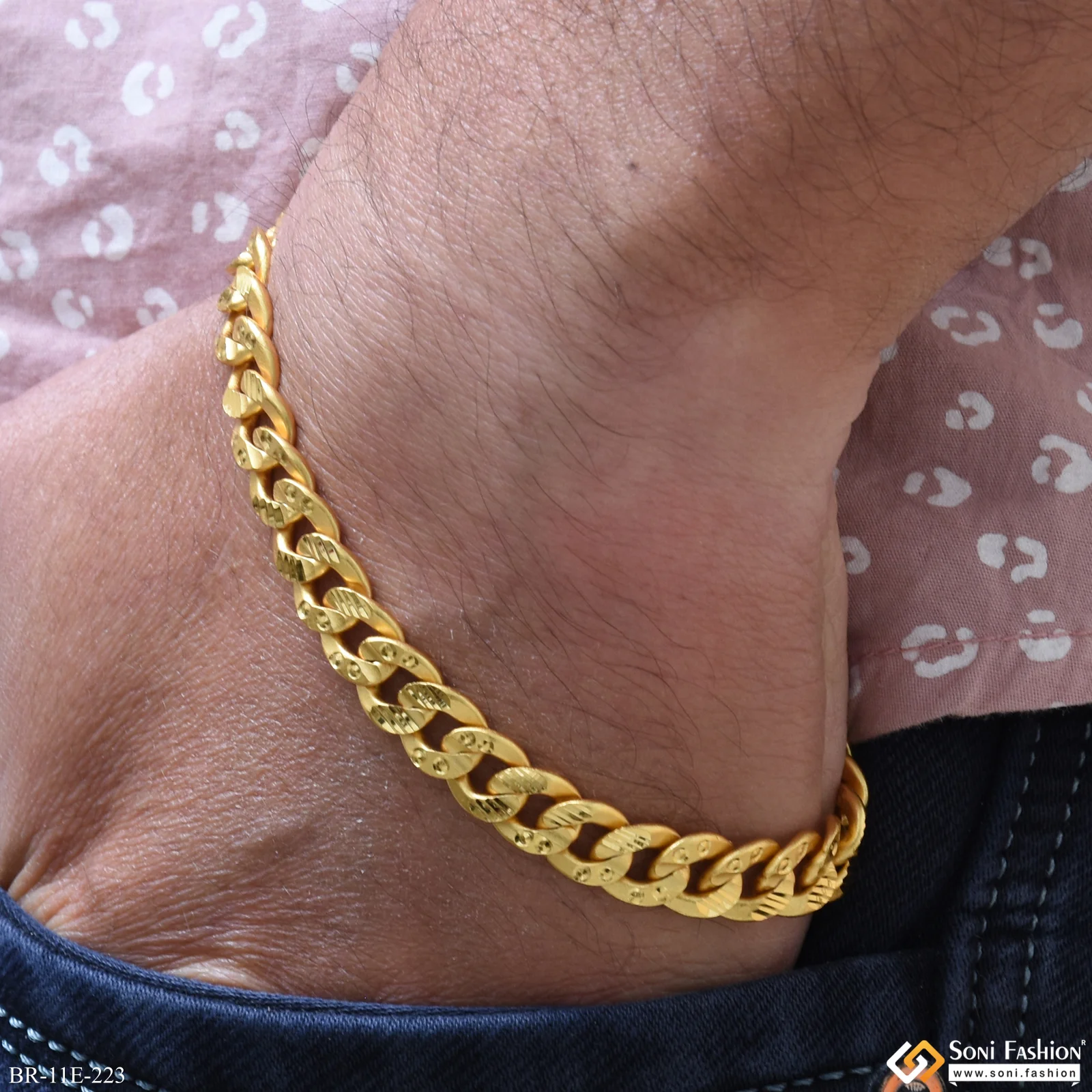 Latest Design Gold Plated Link Bracelet for Men - Style E223