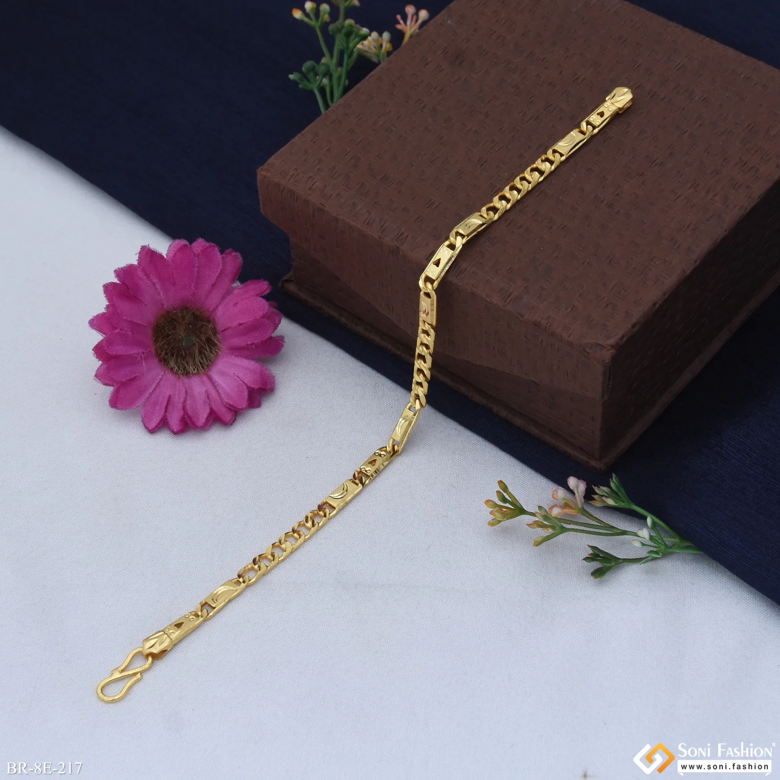 Latest Design Gold Plated Link Nawabi Bracelet for Men - Style E217 - Image 3