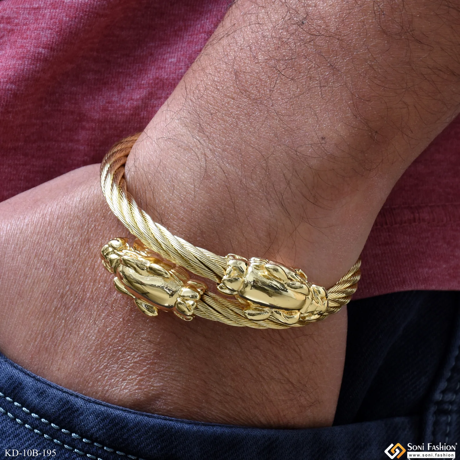 Latest Design Gold Plated Lion Kada for Men - Style B195
