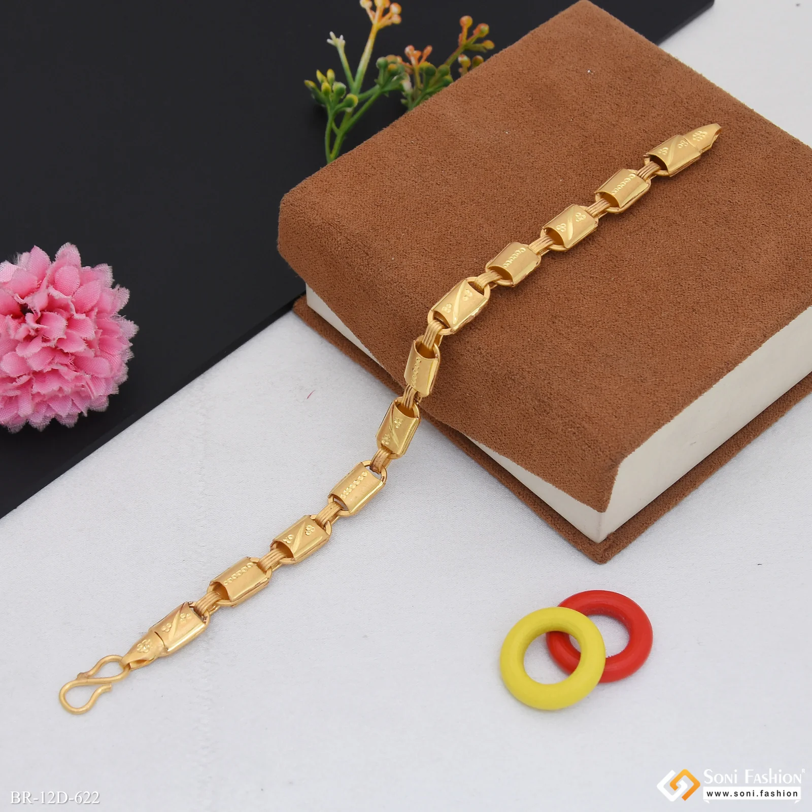 Latest Design Gold Plated Nawabi Bracelet for Men - Style D622 - Image 2