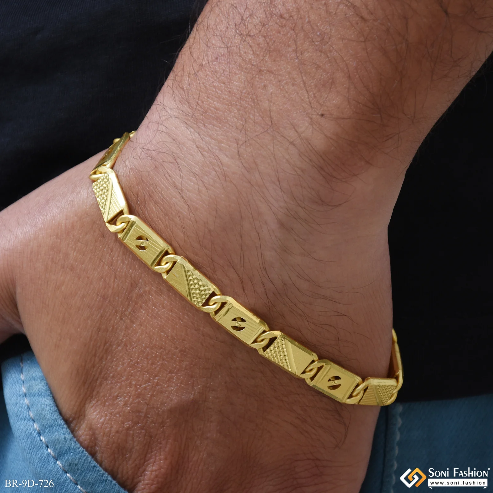 Latest Design Gold Plated Nawabi Bracelet for Men - Style D726 - Image 2