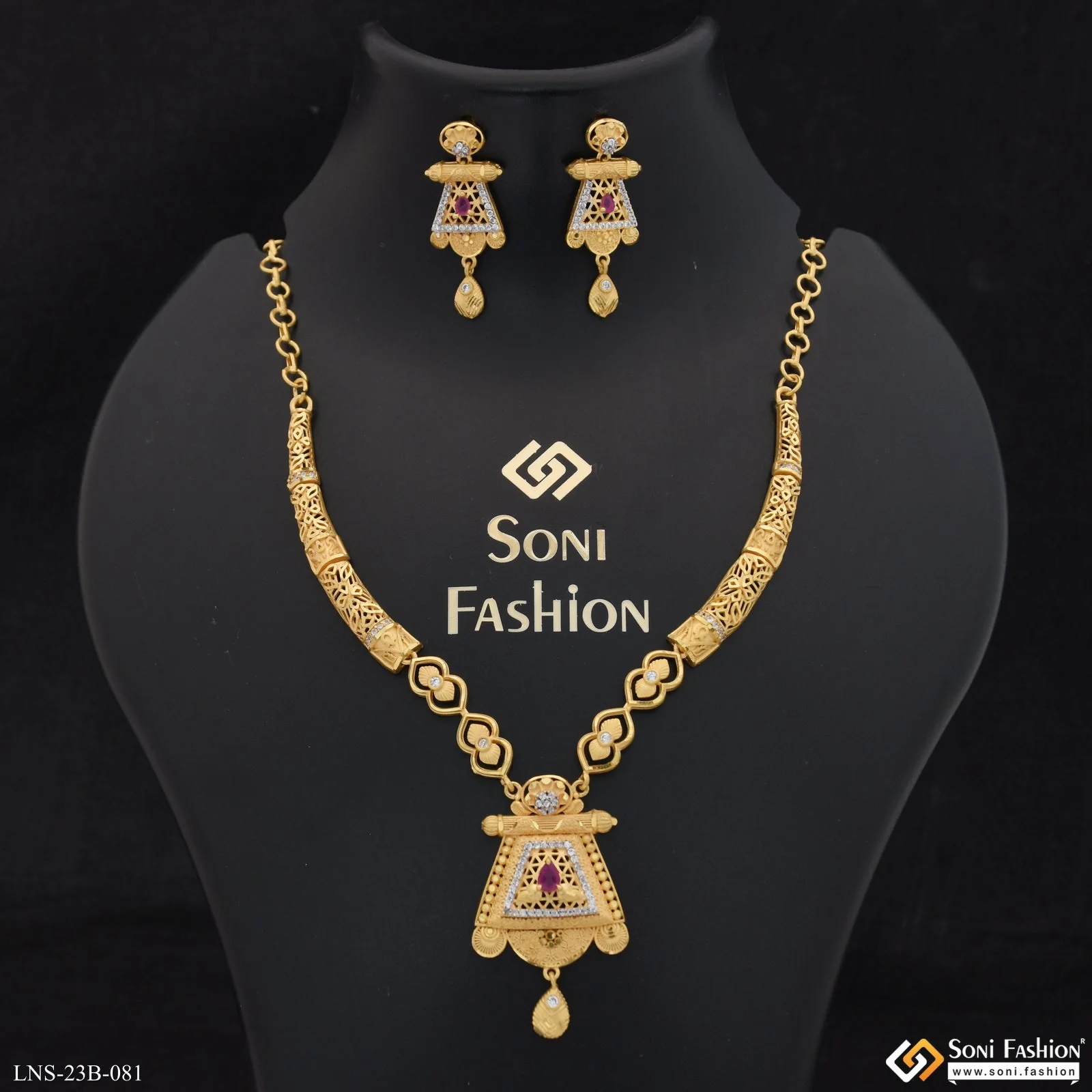 Latest Design Gold Plated Necklace Set for Women - Style B081