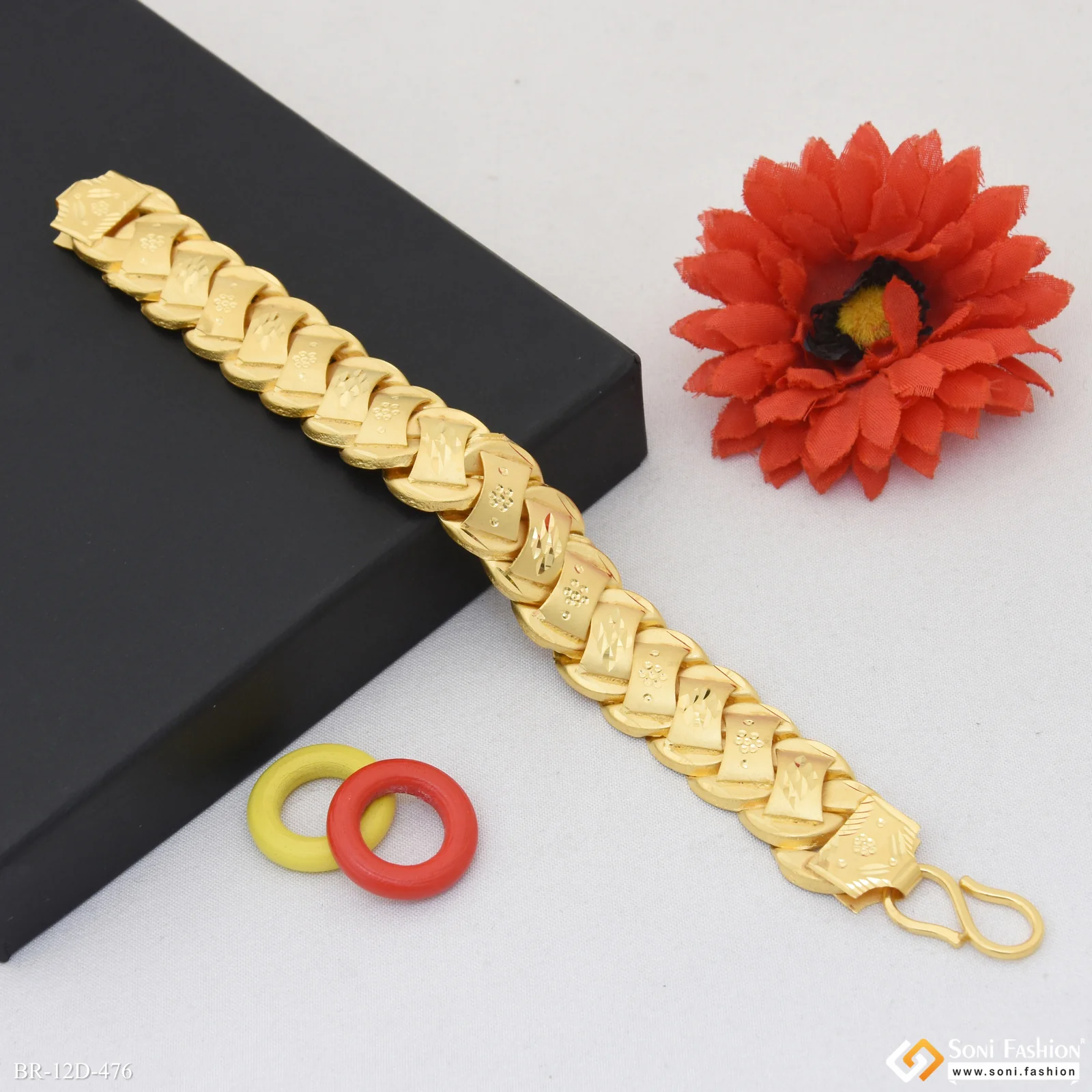Latest Design Gold Plated Pokal Bracelet for Men - Style D476 - Image 4