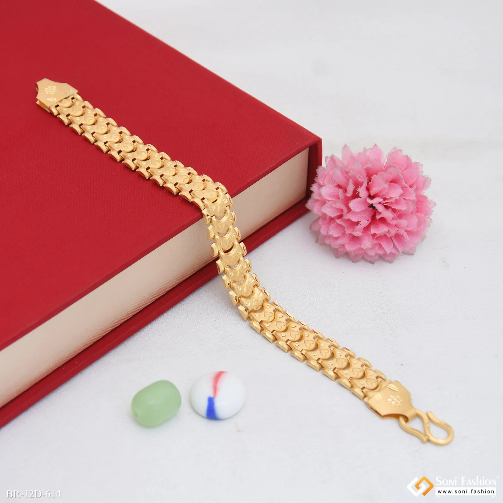Latest Design Gold Plated Pokal Bracelet for Men - Style D614 - Image 4