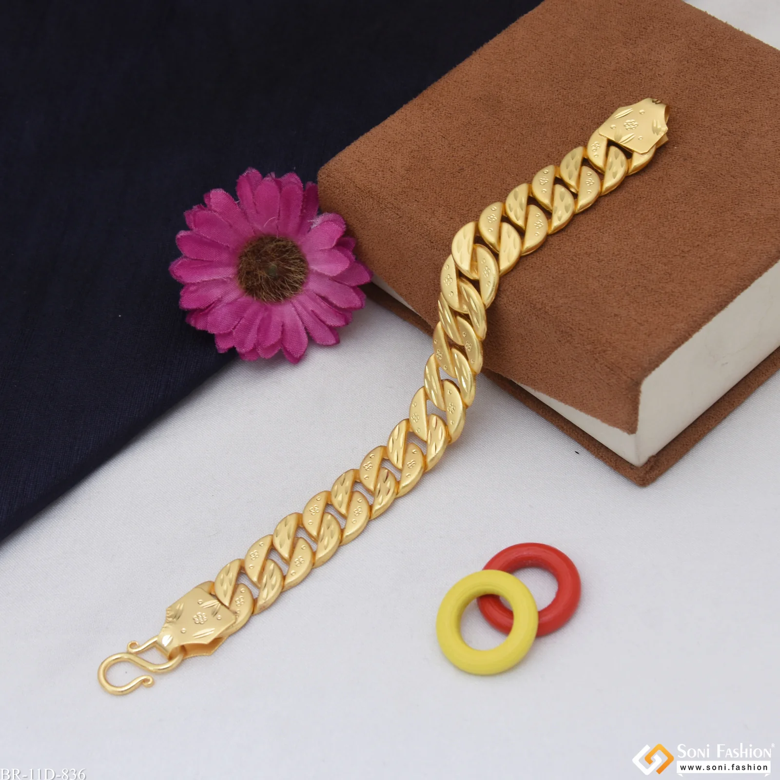 Latest Design Gold Plated Pokal Bracelet for Men - Style D836 - Image 4