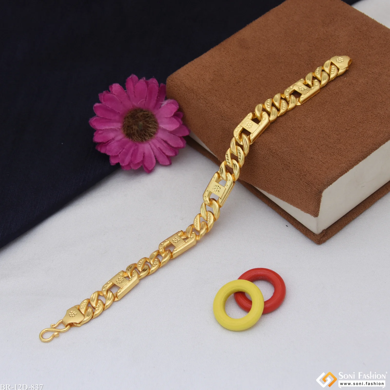 Latest Design Gold Plated Pokal Bracelet for Men - Style D837 - Image 3