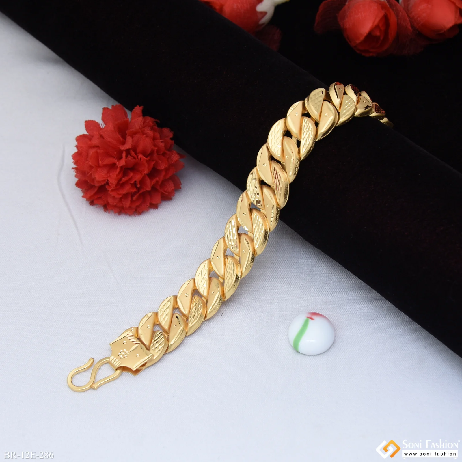 Latest Design Gold Plated Pokal Bracelet for Men - Style E286 - Image 3