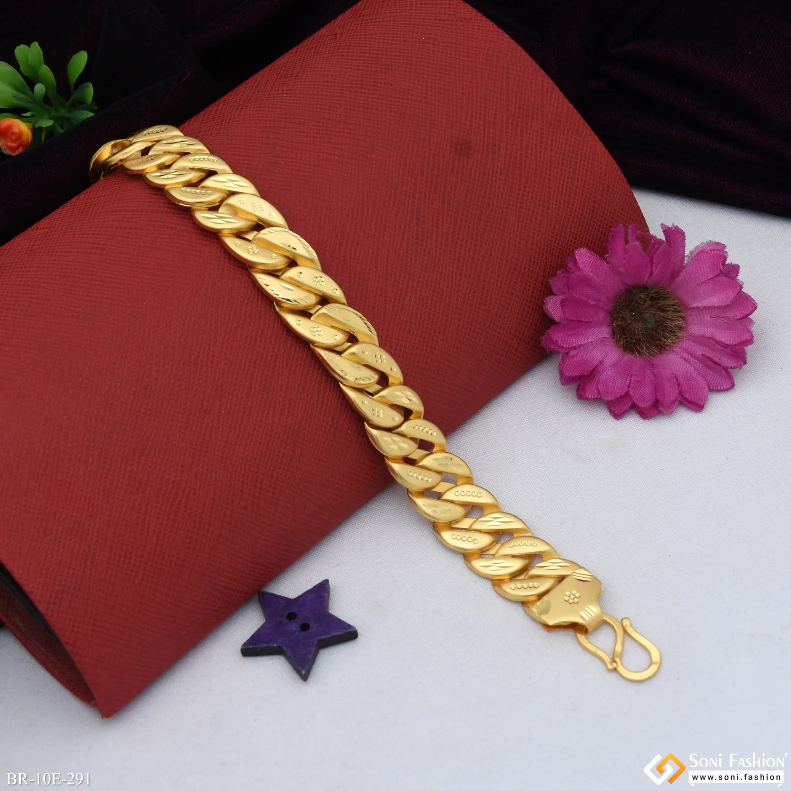Latest Design Gold Plated Pokal Bracelet for Men - Style E291 - Image 3