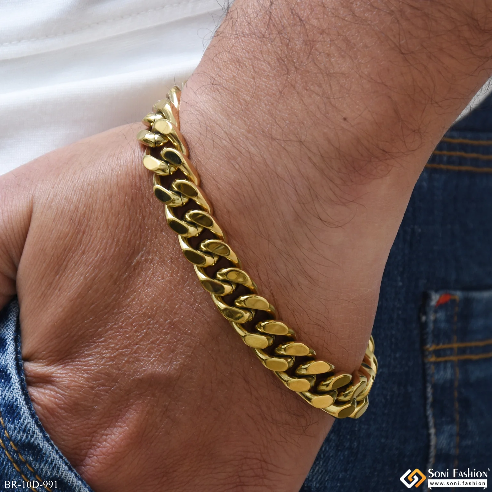 Latest Design Golden Color Cuban Link Bracelet for Men - Style D991