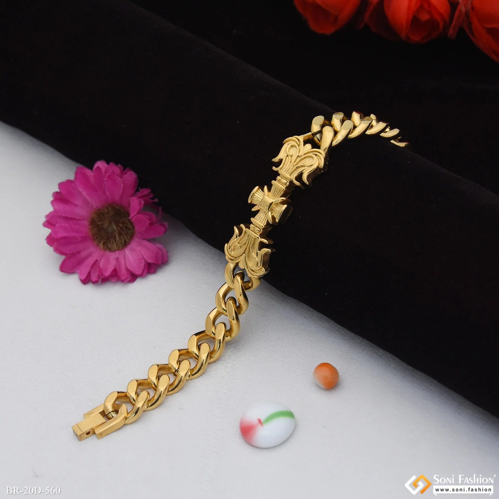 Latest Design Golden Color Stainless Steel Bracelet for Men - Style D560 - Image 2