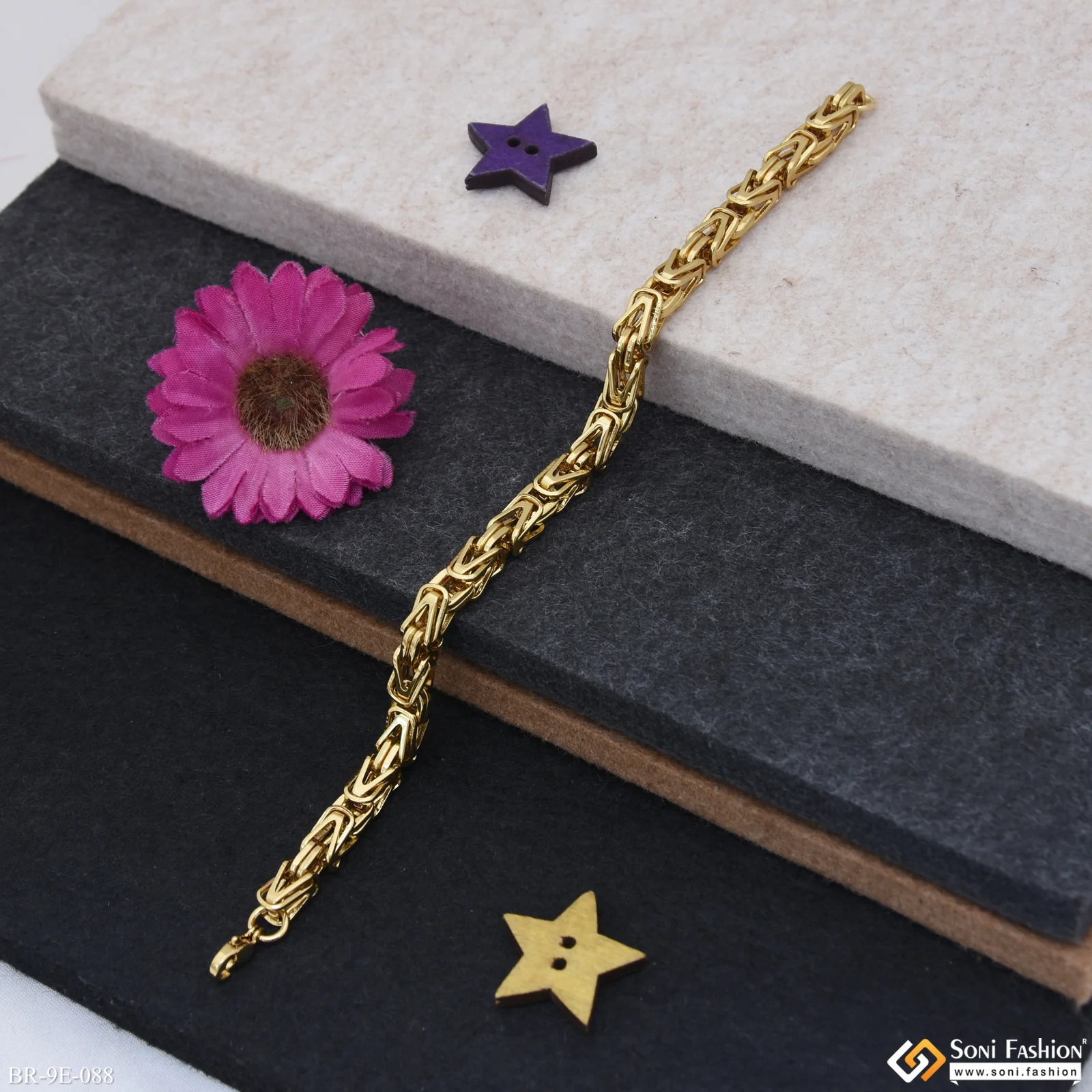 Latest Design Golden Color Stainless Steel Bracelet for Men - Style E088 - Image 2