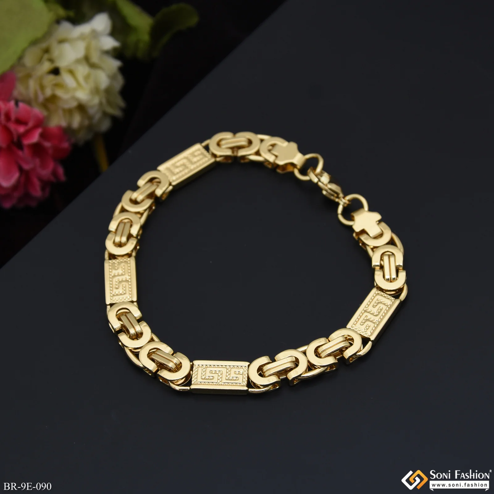 Latest Design Golden Color Stainless Steel Bracelet for Men - Style E090 - Image 5