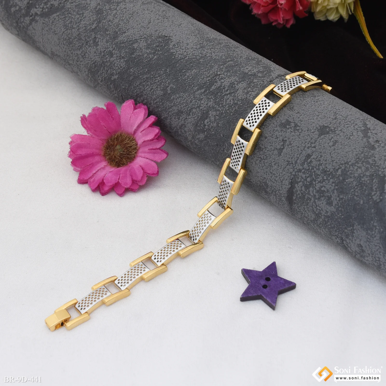 Latest Design Golden & Silver Color Bracelet for Men - Style D441 - Image 4