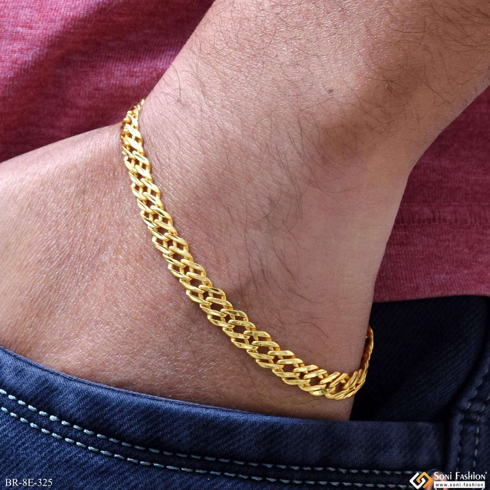 Ring Into Ring Classic Design  Gold Plated Bracelet for Men - Style E325