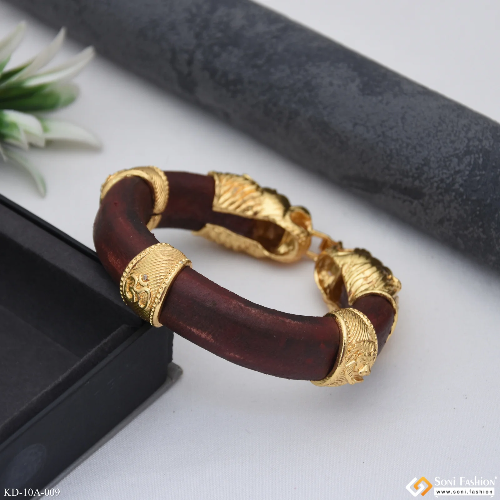 Lion Face - Classic Design Brown Leather Genda Kada Gold Plated for Men - Style A009 - Image 4