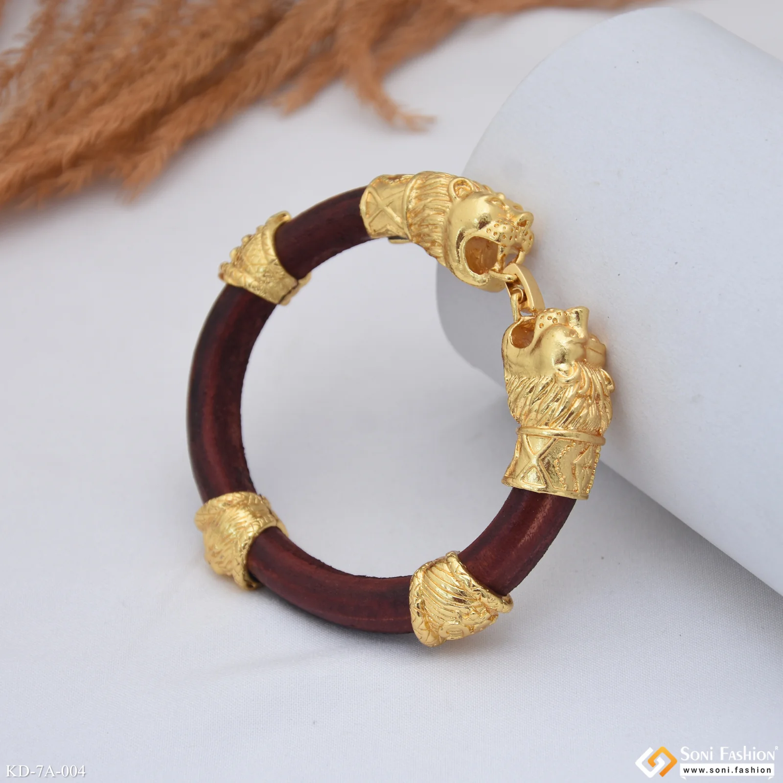 Two-Lion Face Genda Kada Classic Design Leather Gold Plated for Men - Style A004 - Image 5