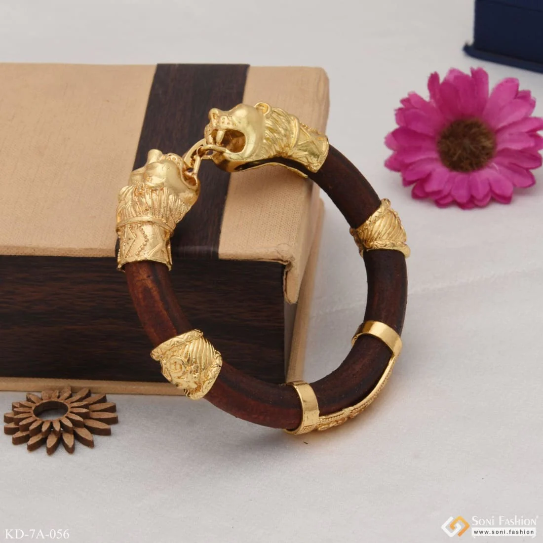 Two-Lion Face & Jay Mataji Genda Kada Classic Design Leather Gold Plated - Style A056 - Image 5