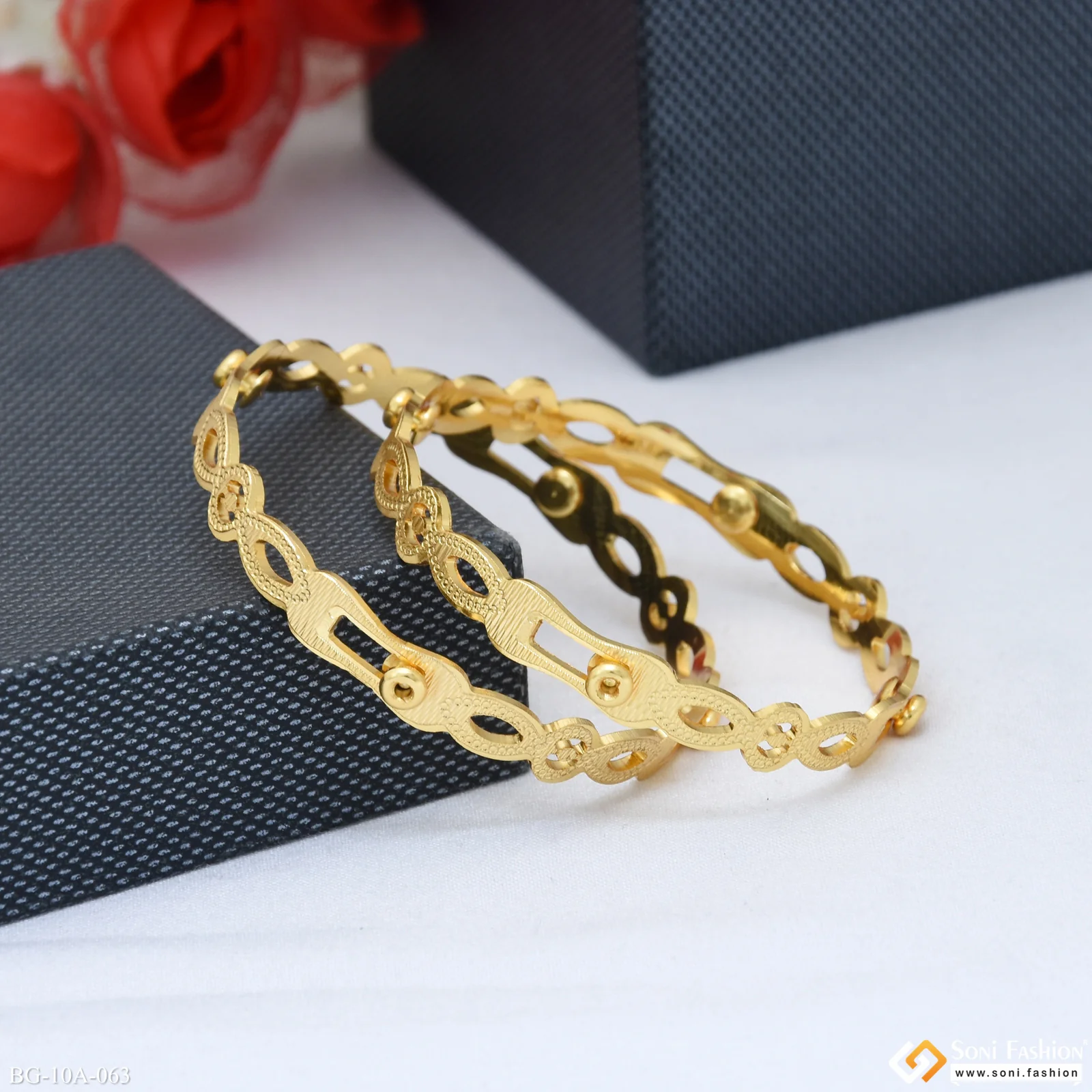 Lovely Design Gold Plated Bangles for Ladies - Style A063 - Image 3