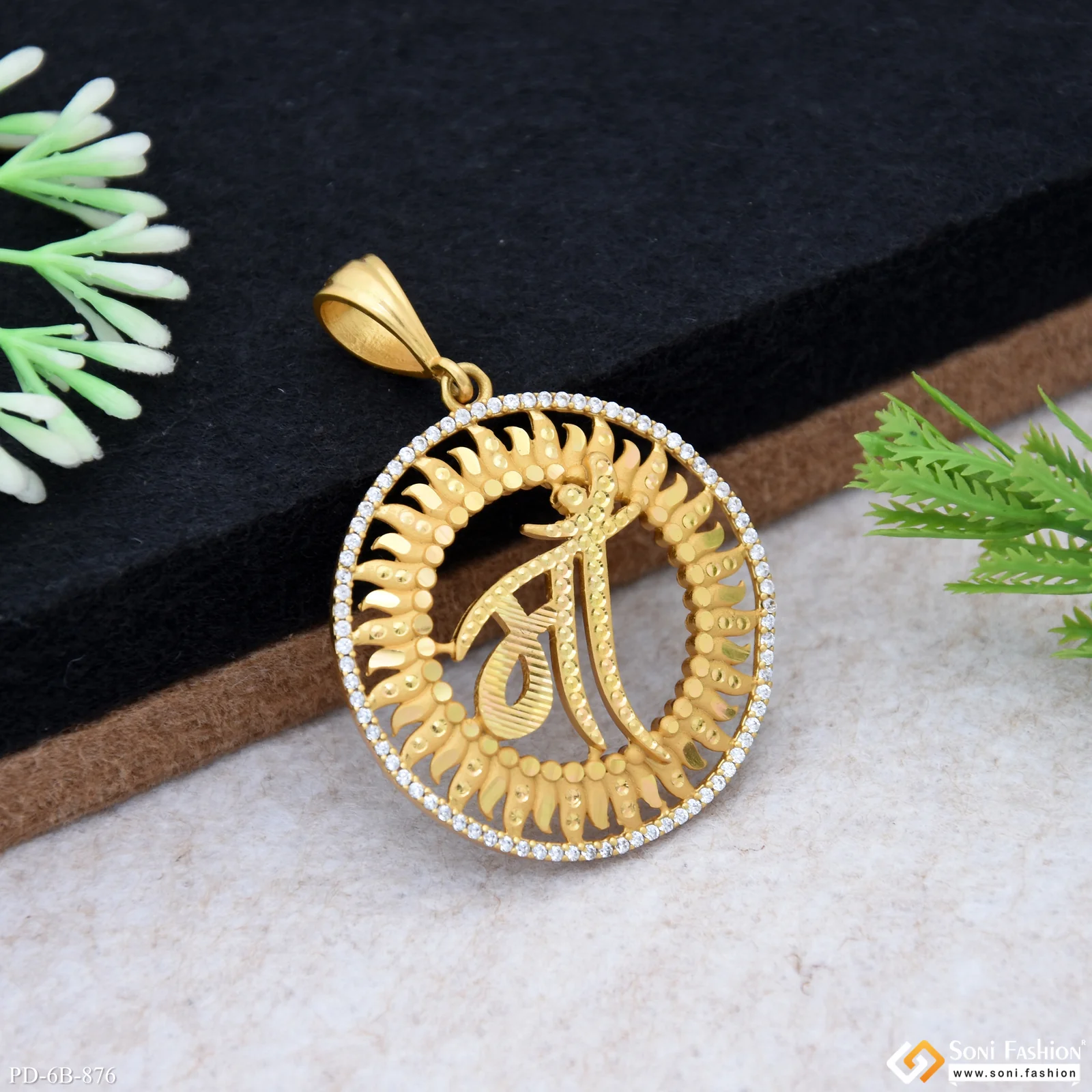 Maa Popular Design Gold Plated Pendant for Men - Style B876 - Image 4