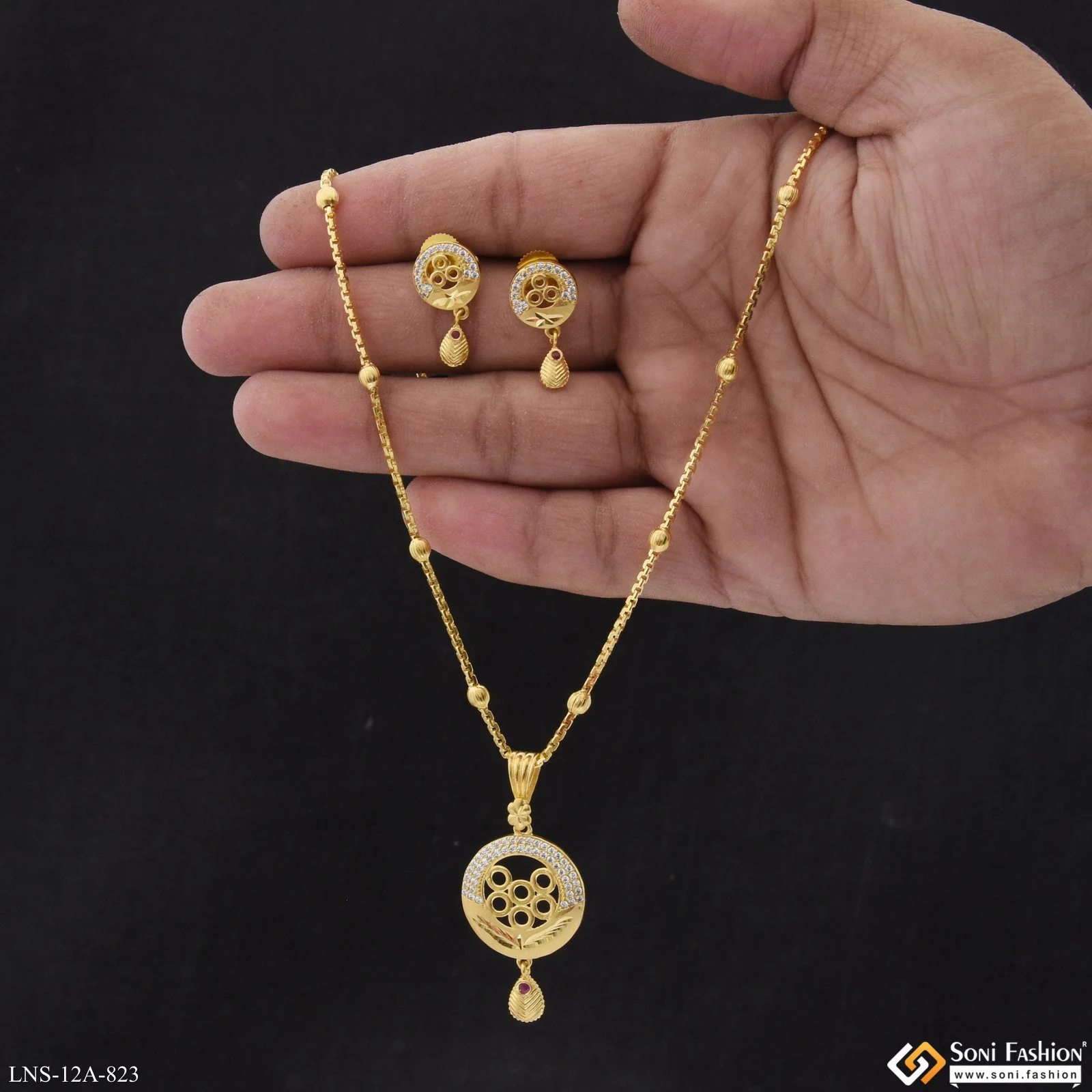 Magnificent Design Gold Plated Necklace Set for Ladies - Style A823 - Image 2