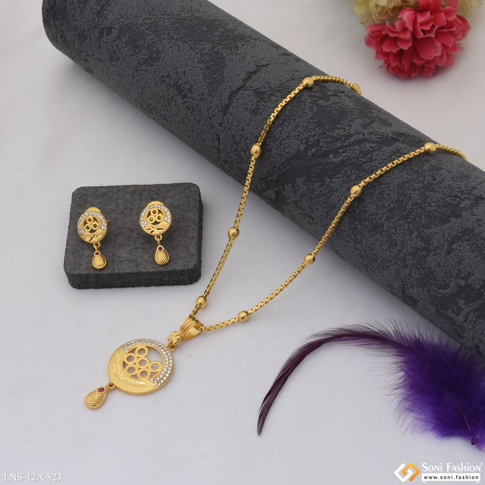 Magnificent Design Gold Plated Necklace Set for Ladies - Style A823 - Image 4