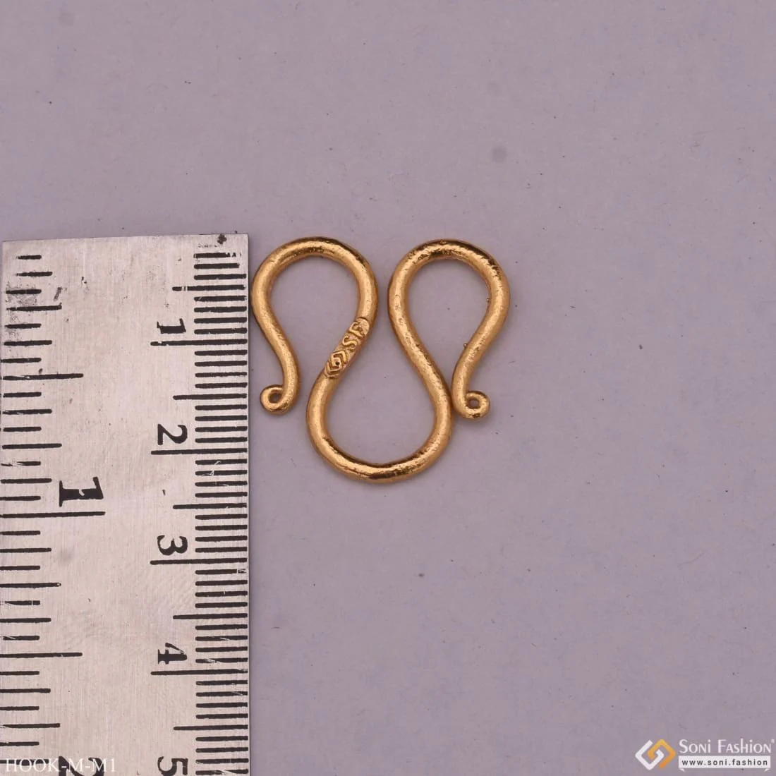 Medium Size - M/w Hook For Chain - Gold Plated - Design 1 - Image 4