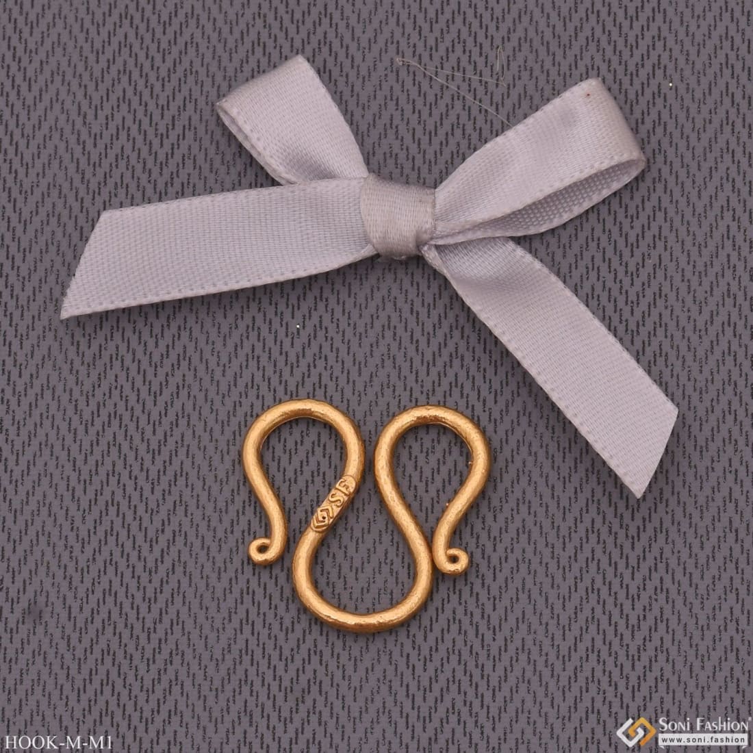 Medium Size - M/w Hook For Chain - Gold Plated - Design 1 - Image 6