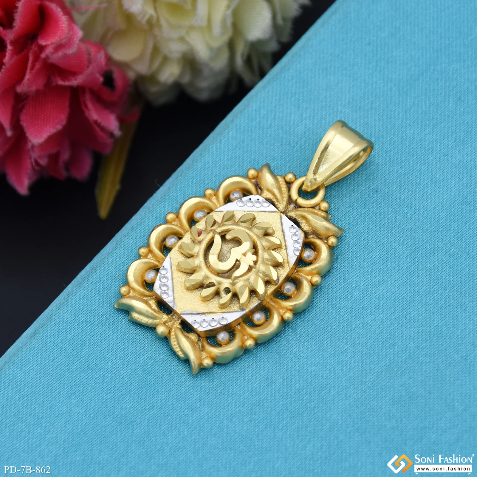 Om Amazing Design Gold Plated Pendant for Men - Style B862 - Image 4