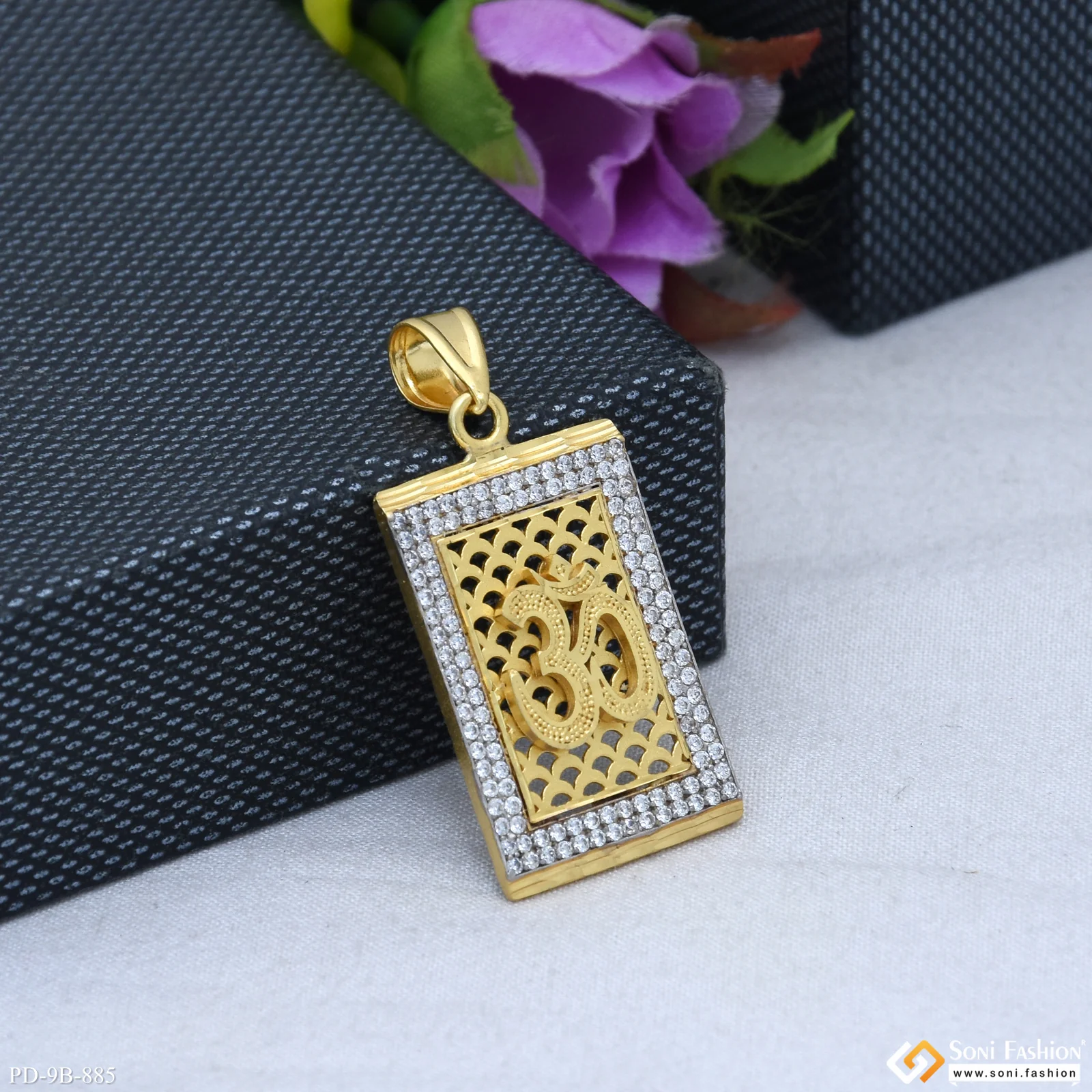 Om Awesome Design Gold Plated Pendant for Men - Style B885 - Image 5
