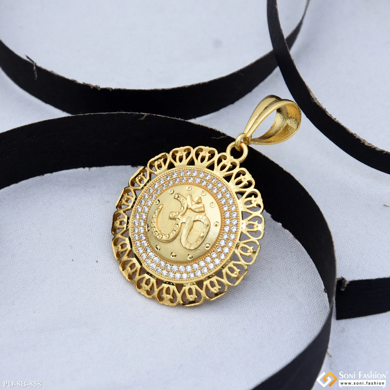 Om Fabulous Design Gold Plated Pendant for Men - Style B858 - Image 2