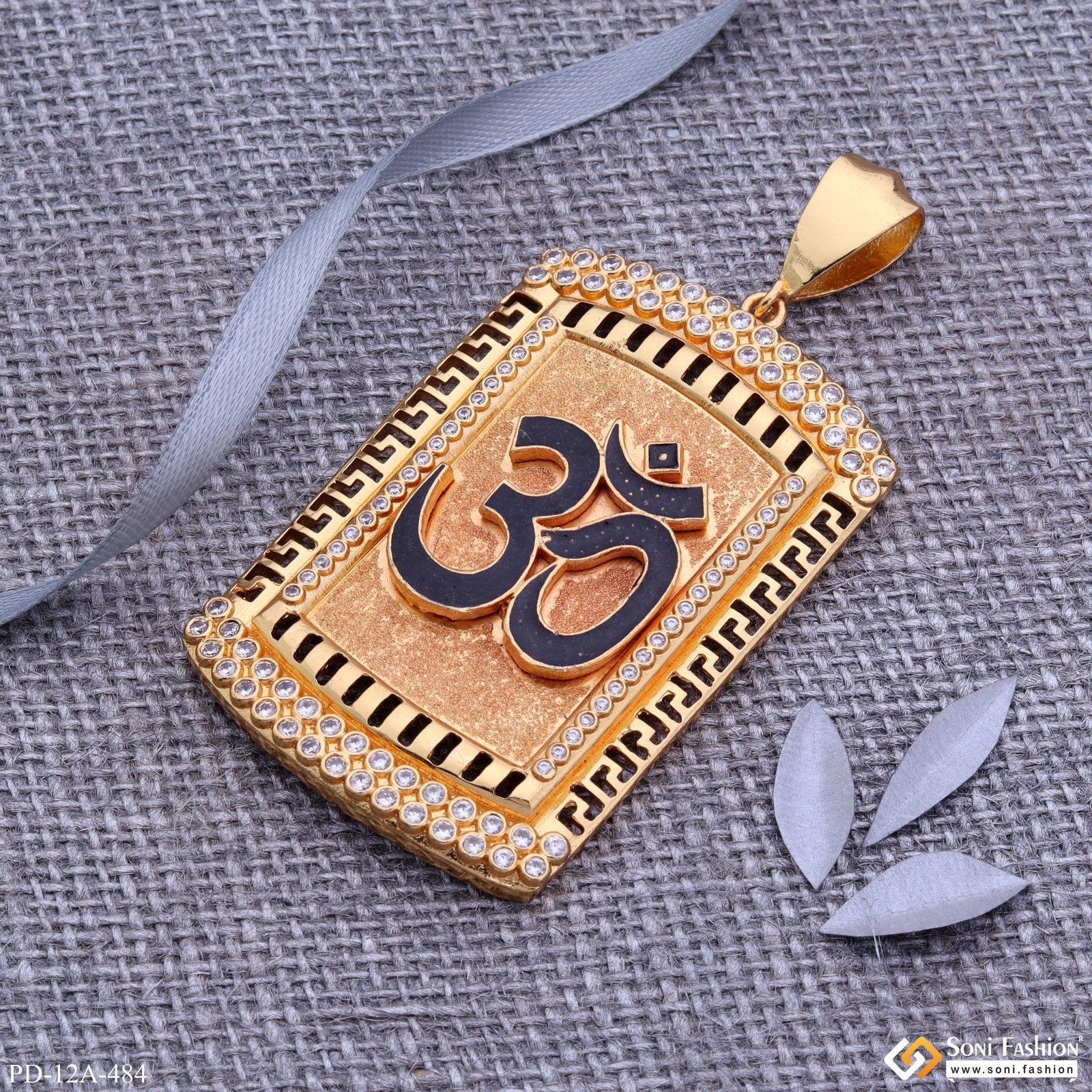 Om Gold Plated Pendant With Diamond Texture Background For Men - Style A484 - Image 3