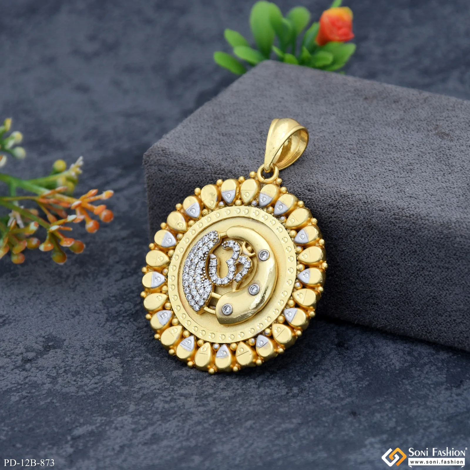 Om Popular Design Gold Plated Pendant for Men - Style B873 - Image 2