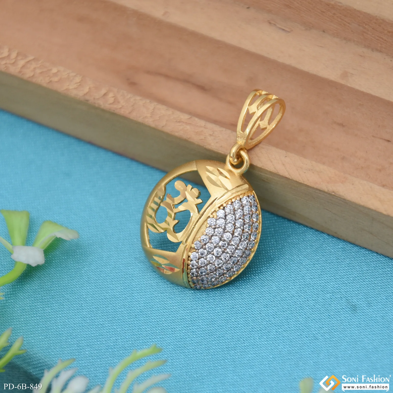 Om Prominent Design Gold Plated Pendant for Men - Style B849 - Image 5