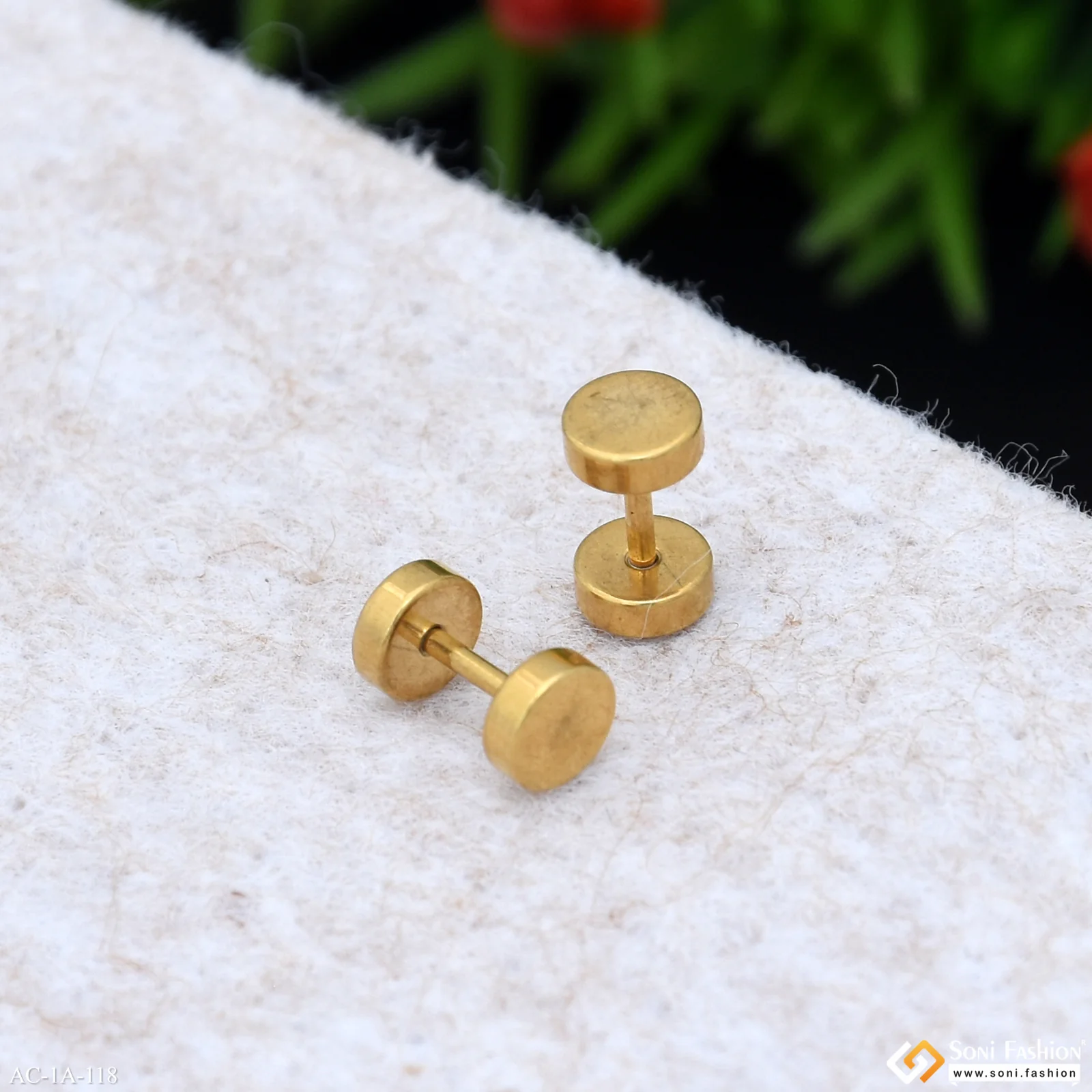 Plain Round Shape Golden Color Stud Earring For Men (2 Pc) - Style A118 - Image 4