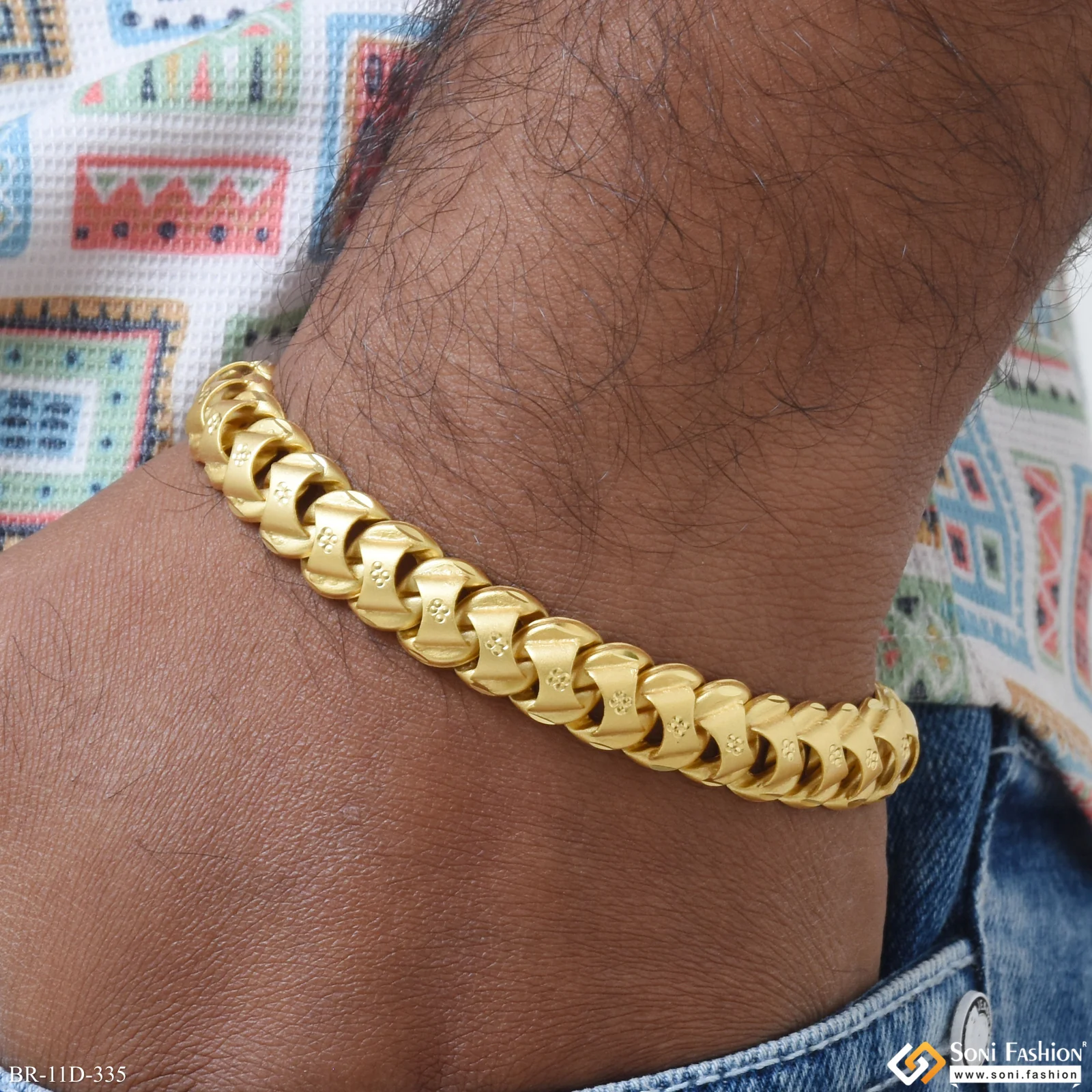 Pokal Superior Quality Unique Design Gold Plated Bracelet for Men - Style D335 - Image 2