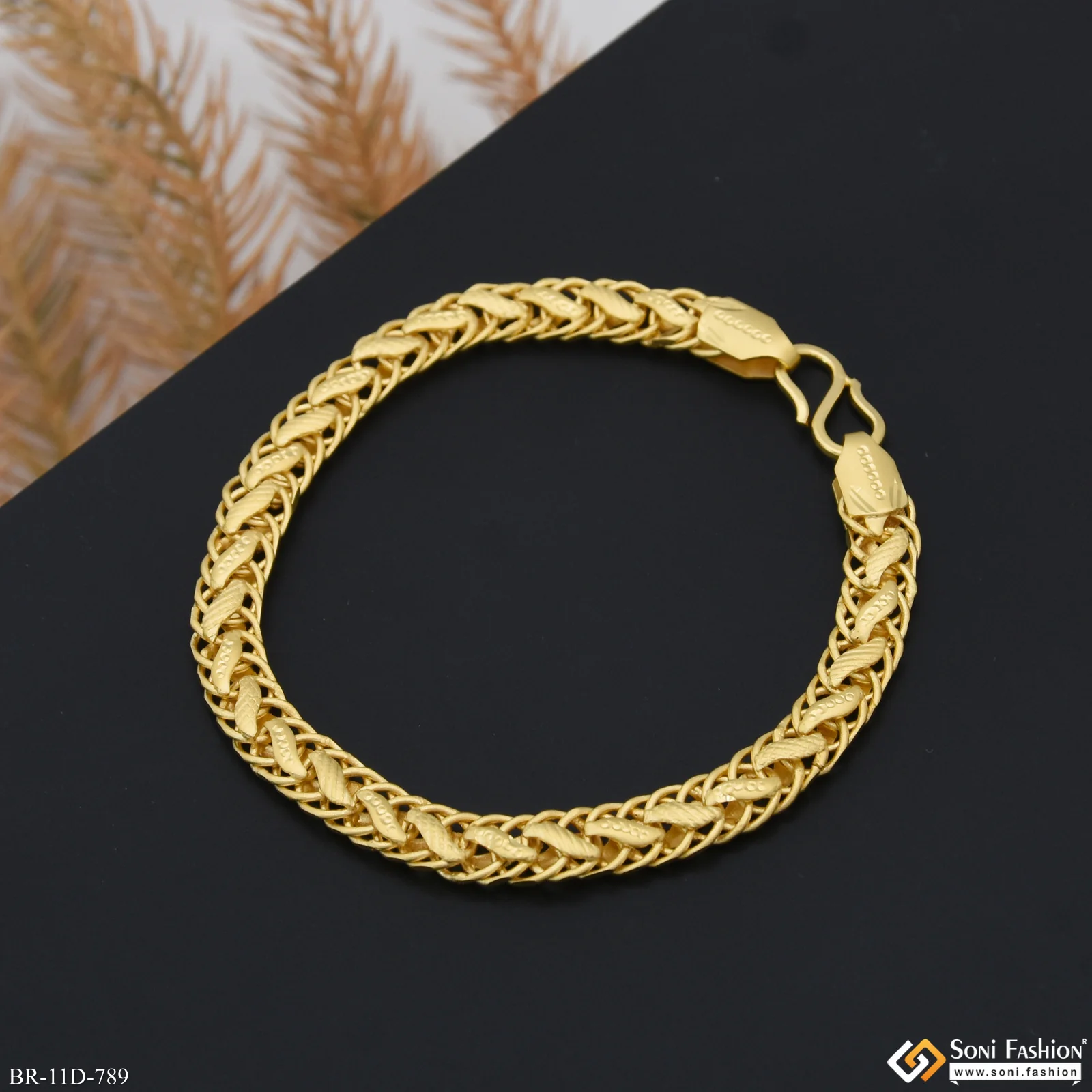 Popular Design Gold Plated Link Bracelet for Men - Style D789 - Image 3